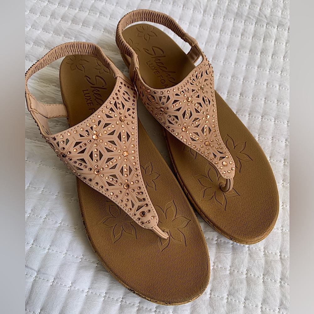 Sketchers (9) Brie-Dally sandals